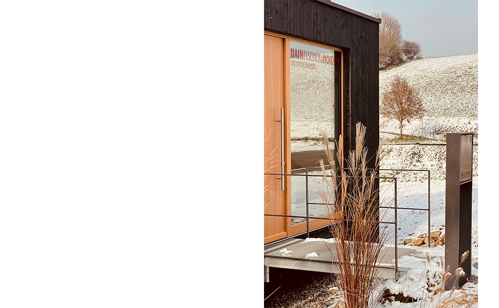 Außenperspektive eines Holzmodulbaus in Pfaffenhofen